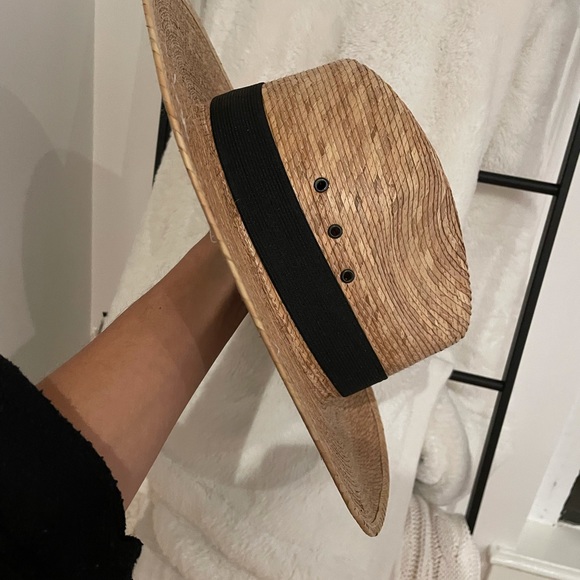 Straw hat - Picture 5 of 5